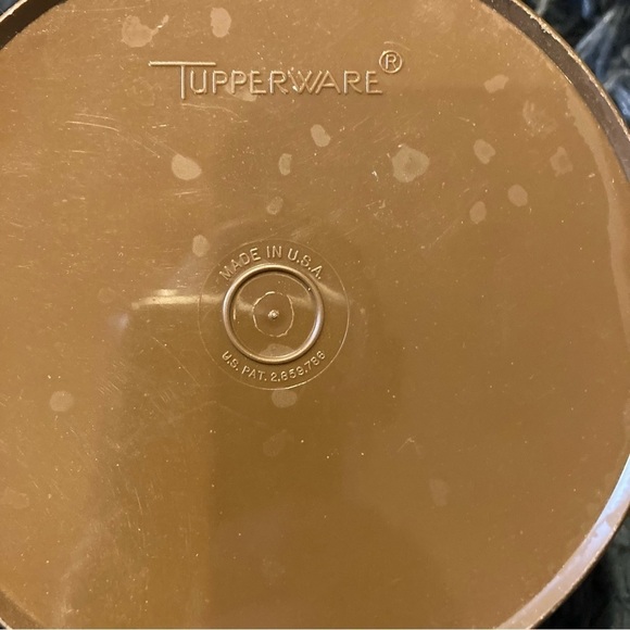 Vintage Tupperware Tea and Coffee Canisters - Picture 4 of 12